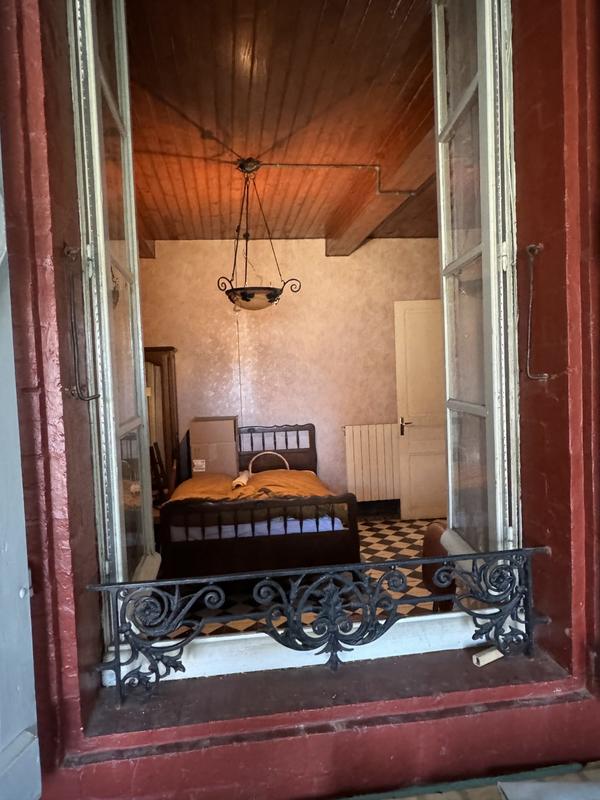 Maison ancienne - 300 m² - 11 pièces