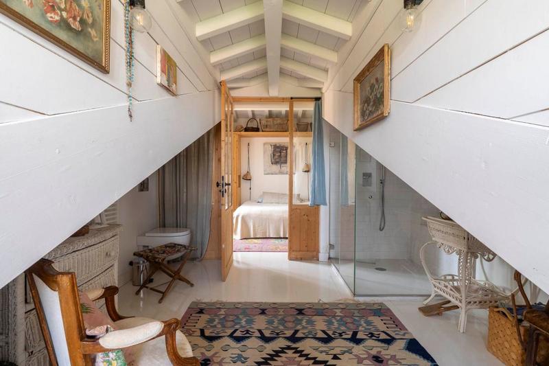 Propriété - 213 m² - 6 pièces