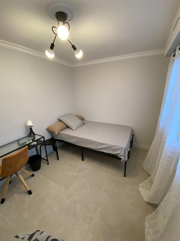 Chambre - 93 m² - 4 pièces