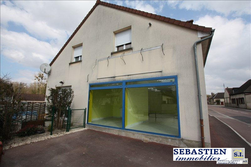 Local commercial - 46 m² - 4 pièces