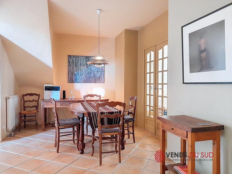 Maison - 230 m² - 6 pièces