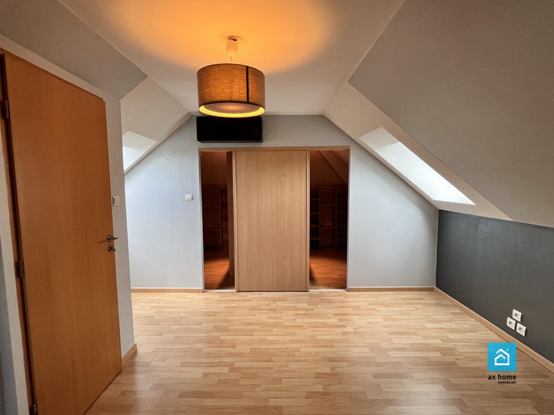 Maison contemporaine - 153 m² - 8 pièces