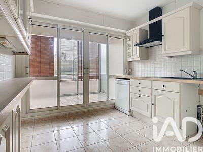 Appartement - 75 m² - 4 pièces