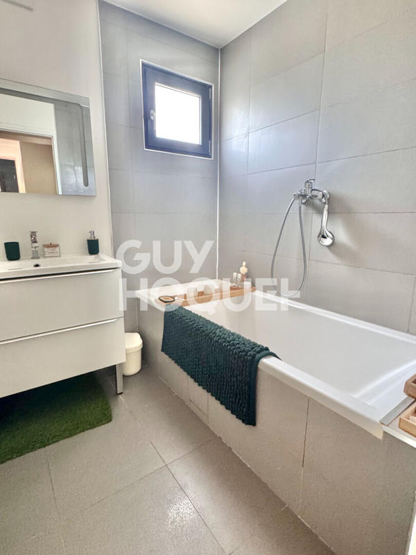 Maison - 175 m² - 7 pièces