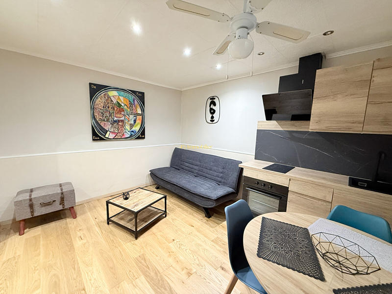 Maison - 121 m² - 6 pièces