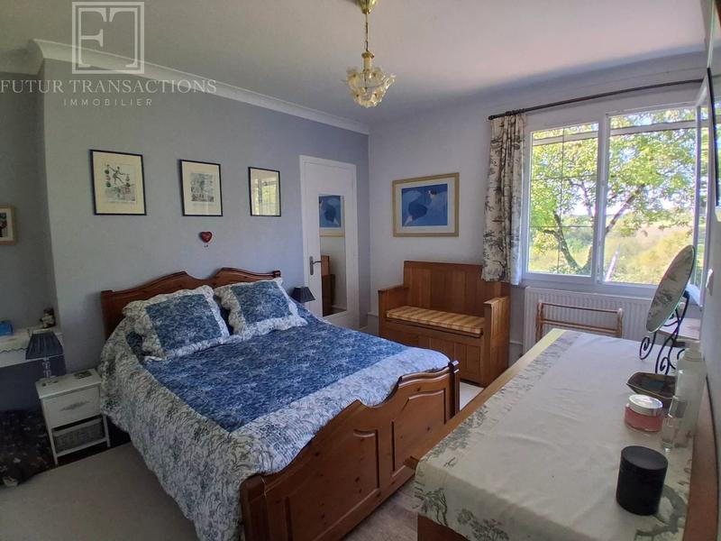 Maison - 145 m² - 6 pièces