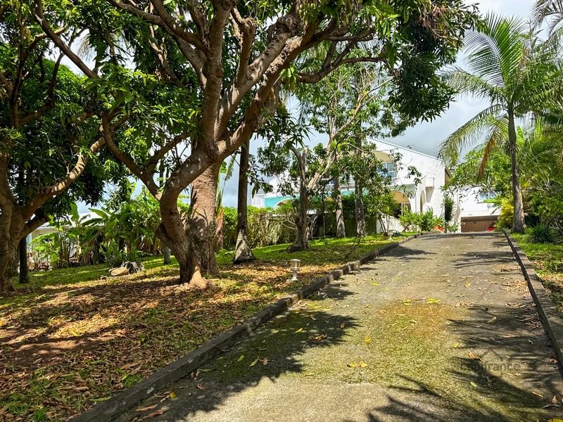 Maison - 220 m² - 5 pièces