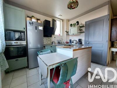 Maison - 93 m² - 5 pièces