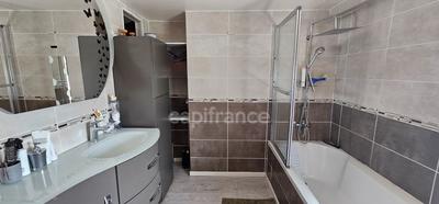 Maison en pierre - 172 m² - 6 pièces