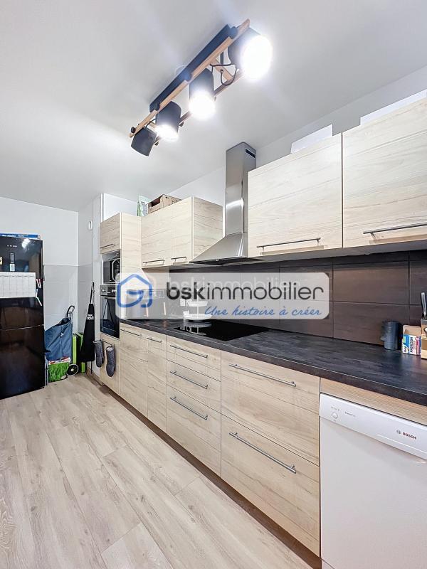 Appartement - 80 m² - 4 pièces