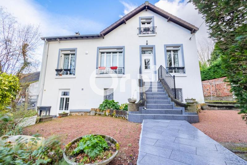 Maison - 229 m² - 7 pièces