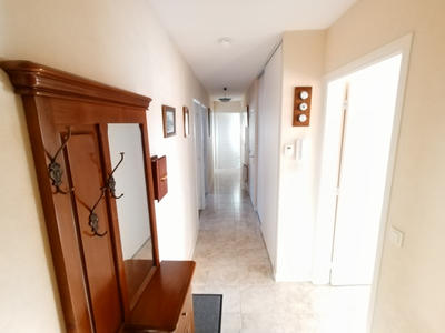 Appartement - 93 m² - 4 pièces