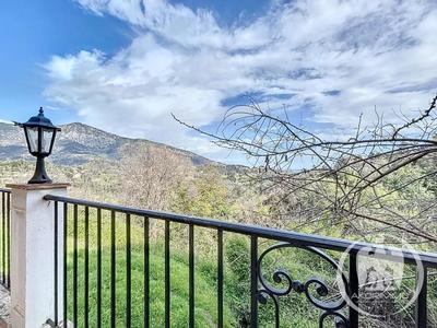 Villa - 300 m² - 8 pièces