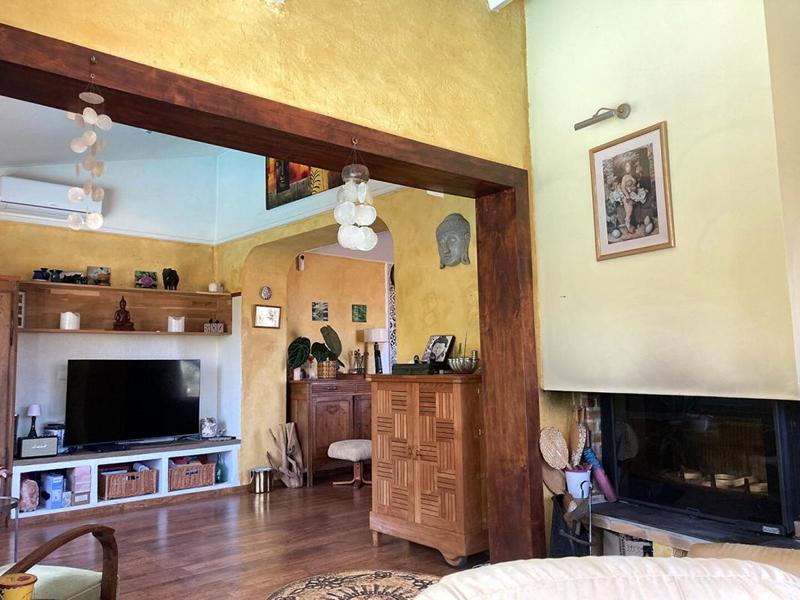 Maison - 185 m² - 9 pièces