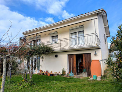 Maison - 100 m² - 6 pièces