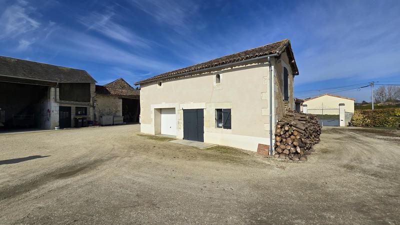 Corps de ferme - 180 m² - 7 pièces