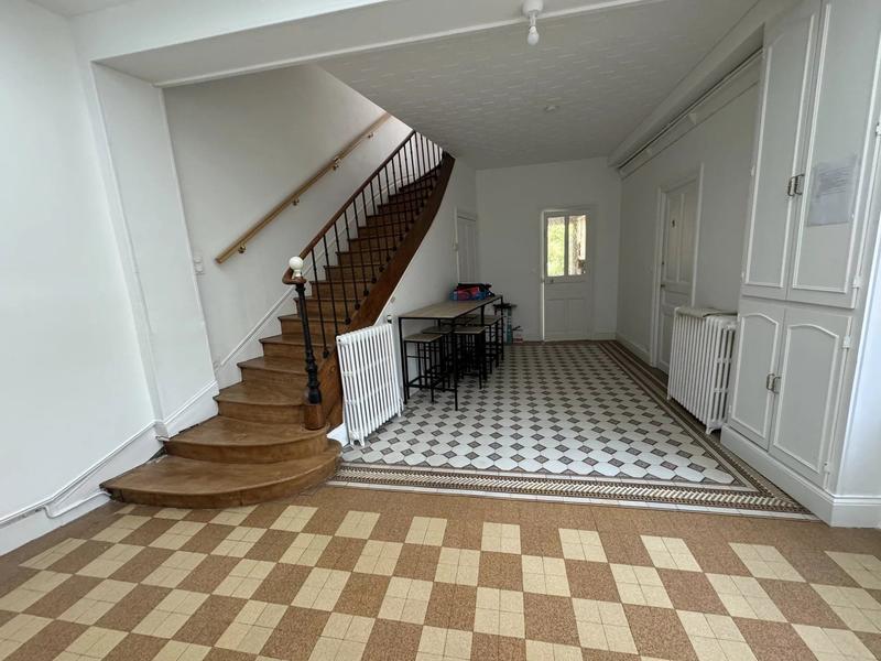 Appartement - 152 m² - 2 pièces