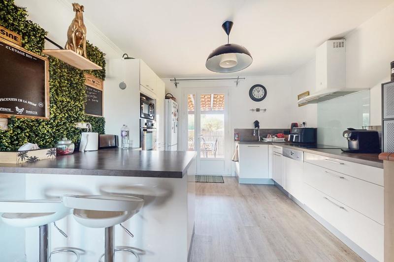 Maison - 170 m² - 6 pièces