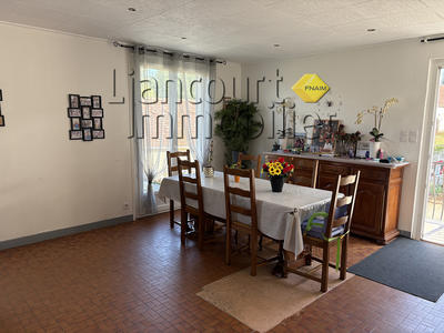 Maison - 87 m² - 5 pièces