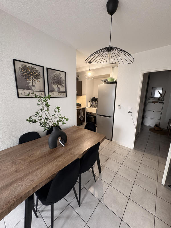 Appartement - 60 m² - 2 pièces