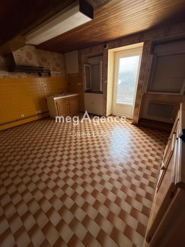 Maison - 93 m² - 4 pièces