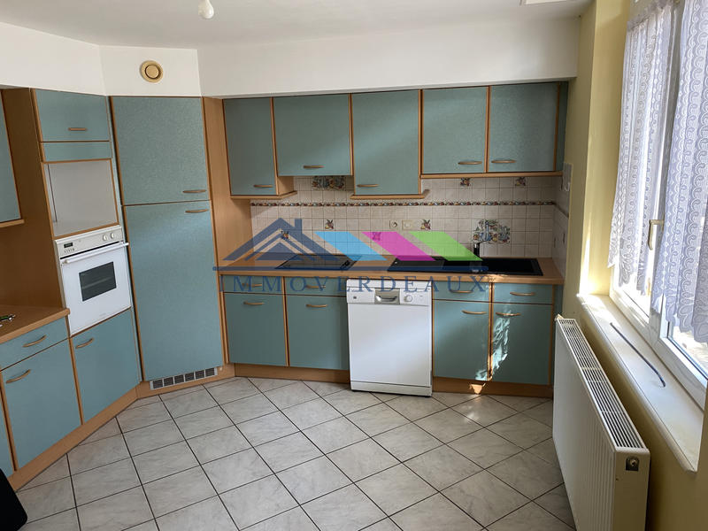 Maison - 177 m² - 7 pièces