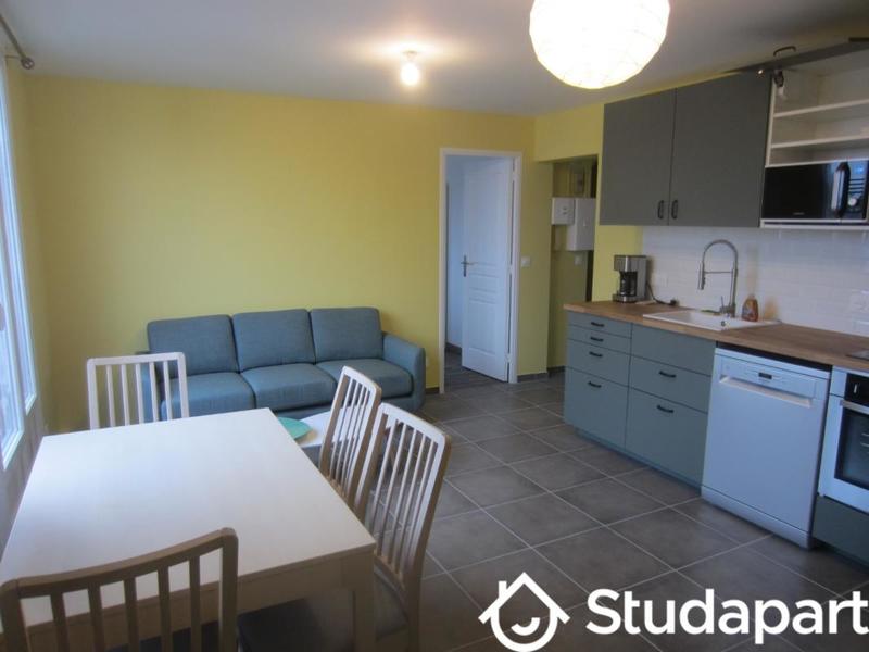 Chambre - 10 m² - 1 pièce