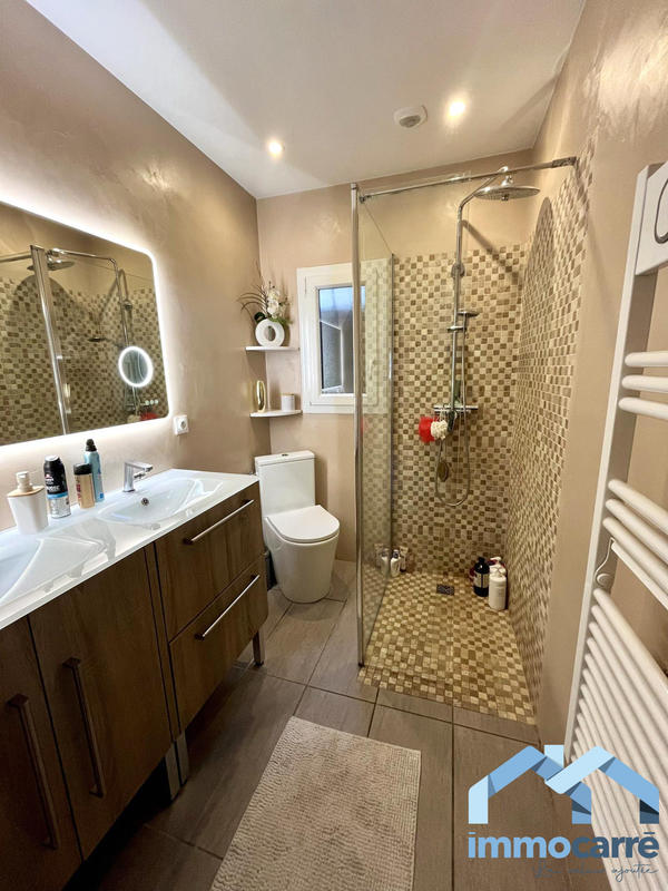 Maison - 90 m² - 5 pièces