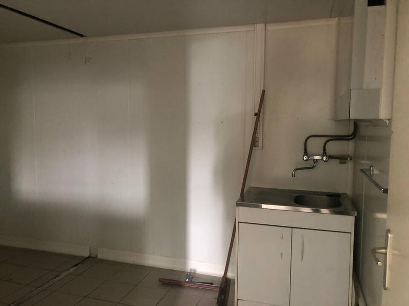 Local d'activité / Entrepôt - 366 m²