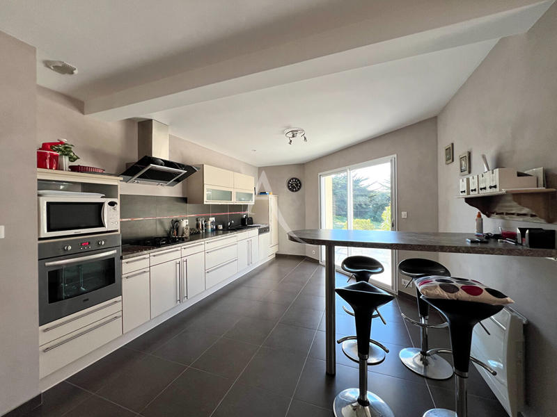 Maison - 151 m² - 6 pièces