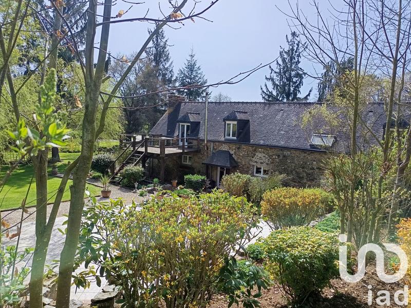 Maison - 205 m² - 7 pièces