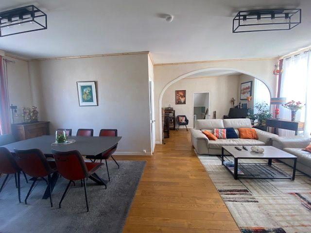 Appartement - 147 m² - 5 pièces