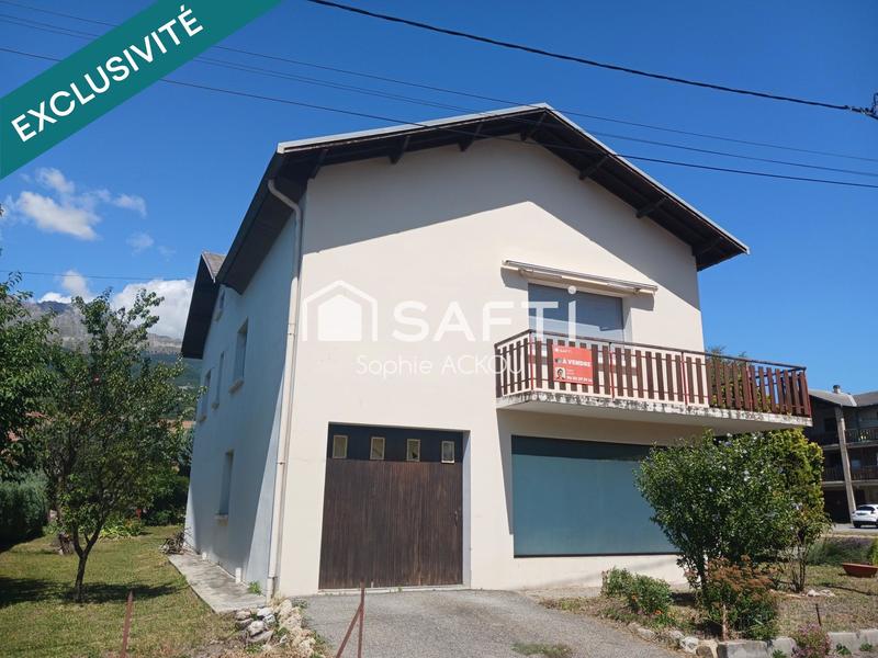 Maison - 315 m² - 7 pièces