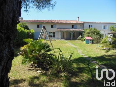 Maison - 199 m² - 7 pièces