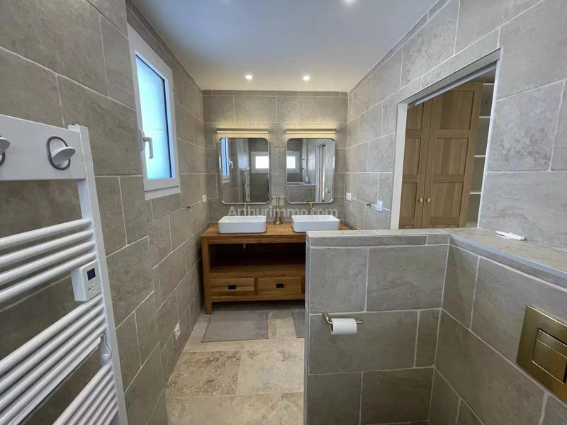 Appartement - 98 m² - 3 pièces