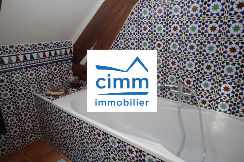 Maison traditionnelle - 109 m² - 5 pièces