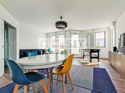 Appartement - 115 m² - 5 pièces