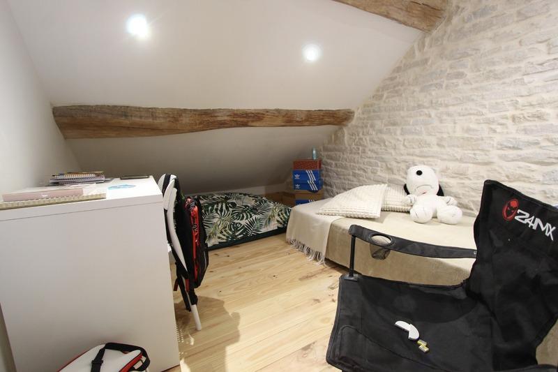 Maison en pierre - 110 m² - 6 pièces