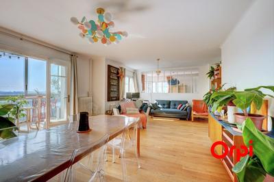 Appartement - 97 m² - 4 pièces