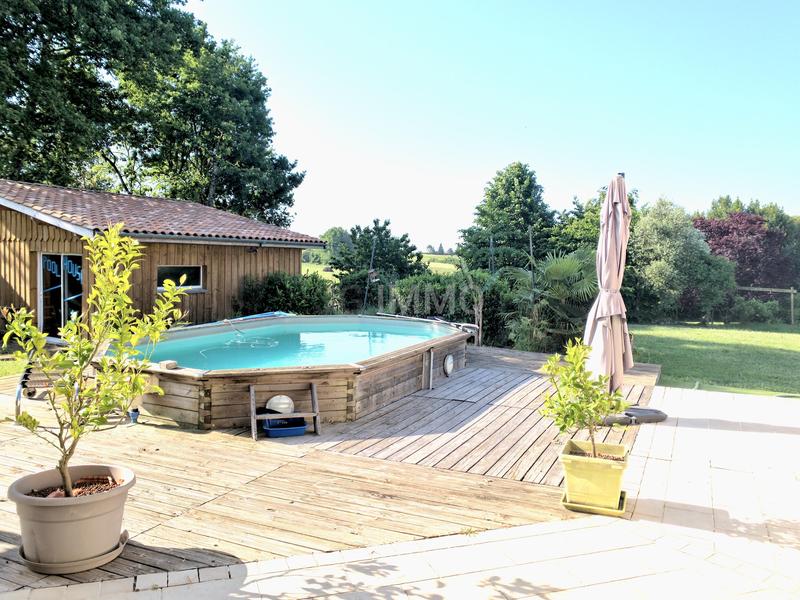 Maison contemporaine - 204 m² - 9 pièces