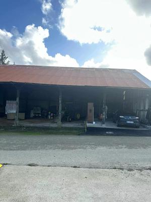 Hangar - 325 m² - 2 pièces