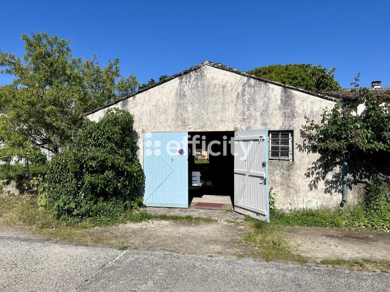 Maison - 232 m² - 10 pièces