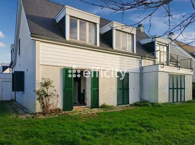 Maison - 150 m² - 7 pièces