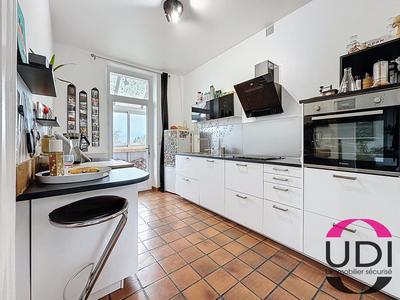 Maison - 123 m² - 4 pièces