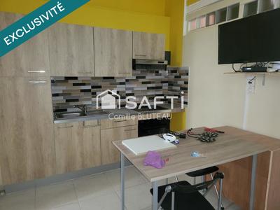 Maison - 200 m² - 8 pièces