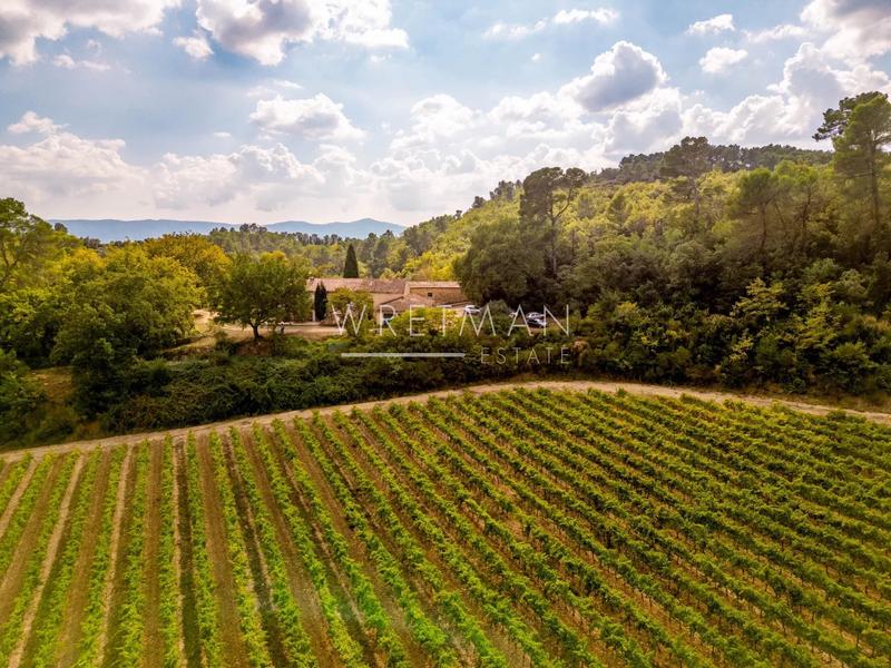 Propriété - 360 m² - 10 pièces