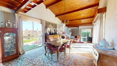 Villa - 158 m² - 6 pièces