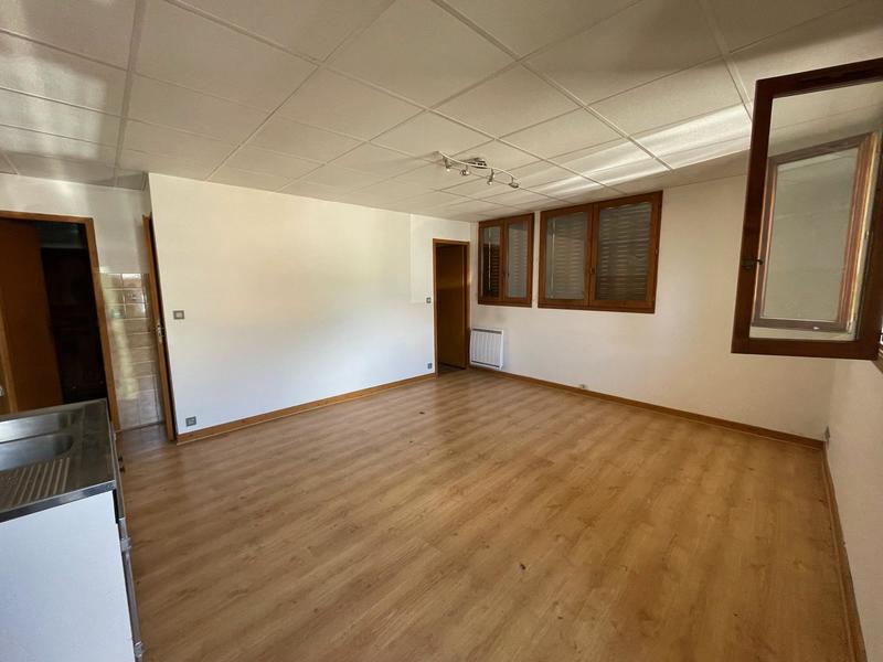 Maison - 190 m² - 11 pièces