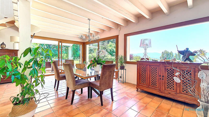 Villa - 265 m² - 7 pièces