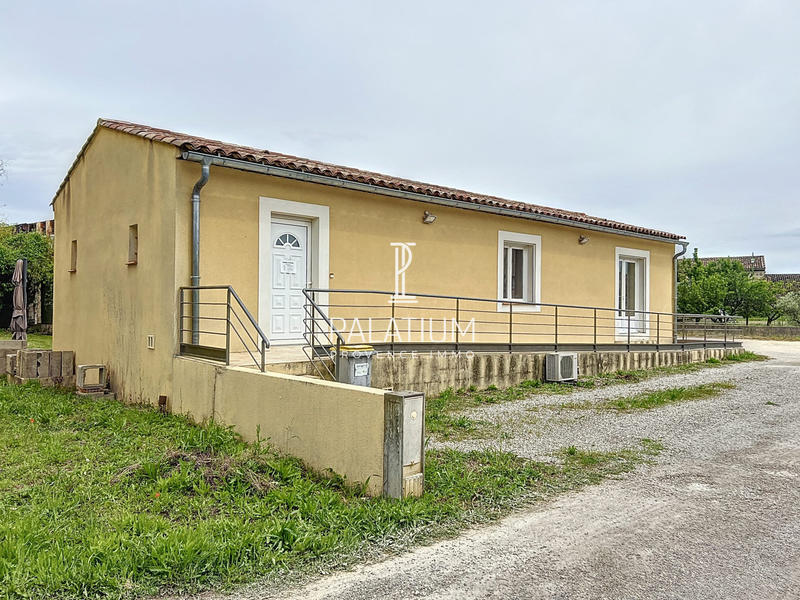 Local commercial - 92 m² - 4 pièces